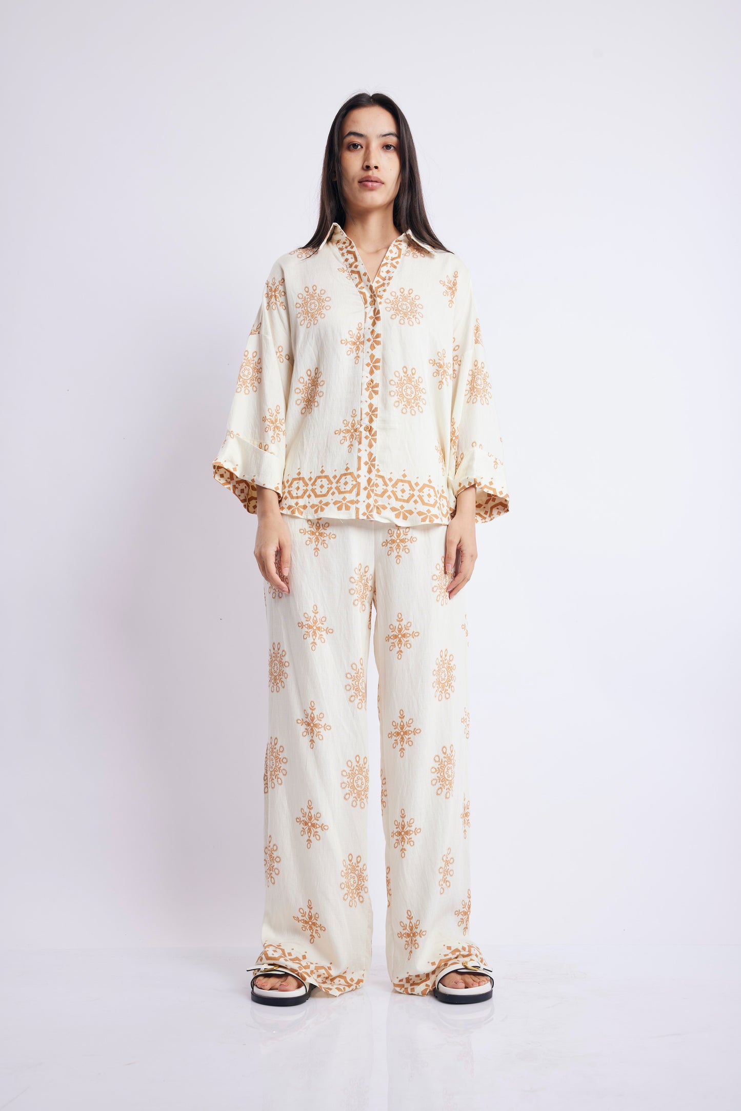 PRINTED WHITE CASUAL SET