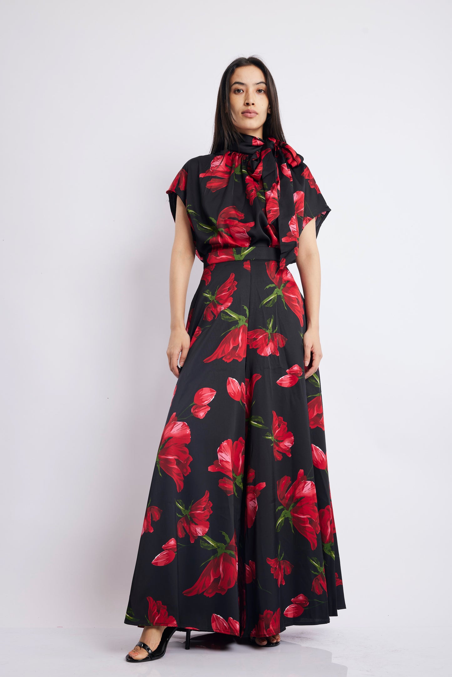 BLACK FLORAL FLOWY SET