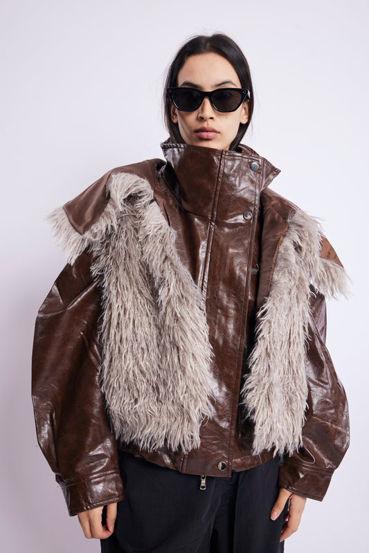 BROWN LEATHER JACKET WITH FUR DETAIL