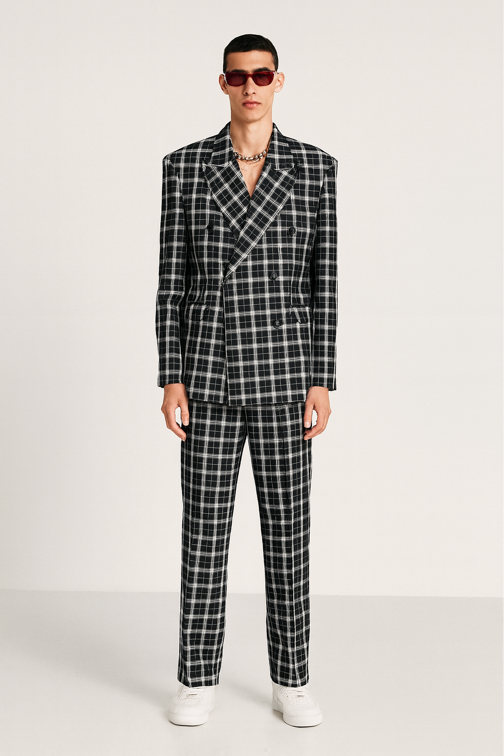 Black & White Check Double-Breasted Suit – Modern Tailored Set